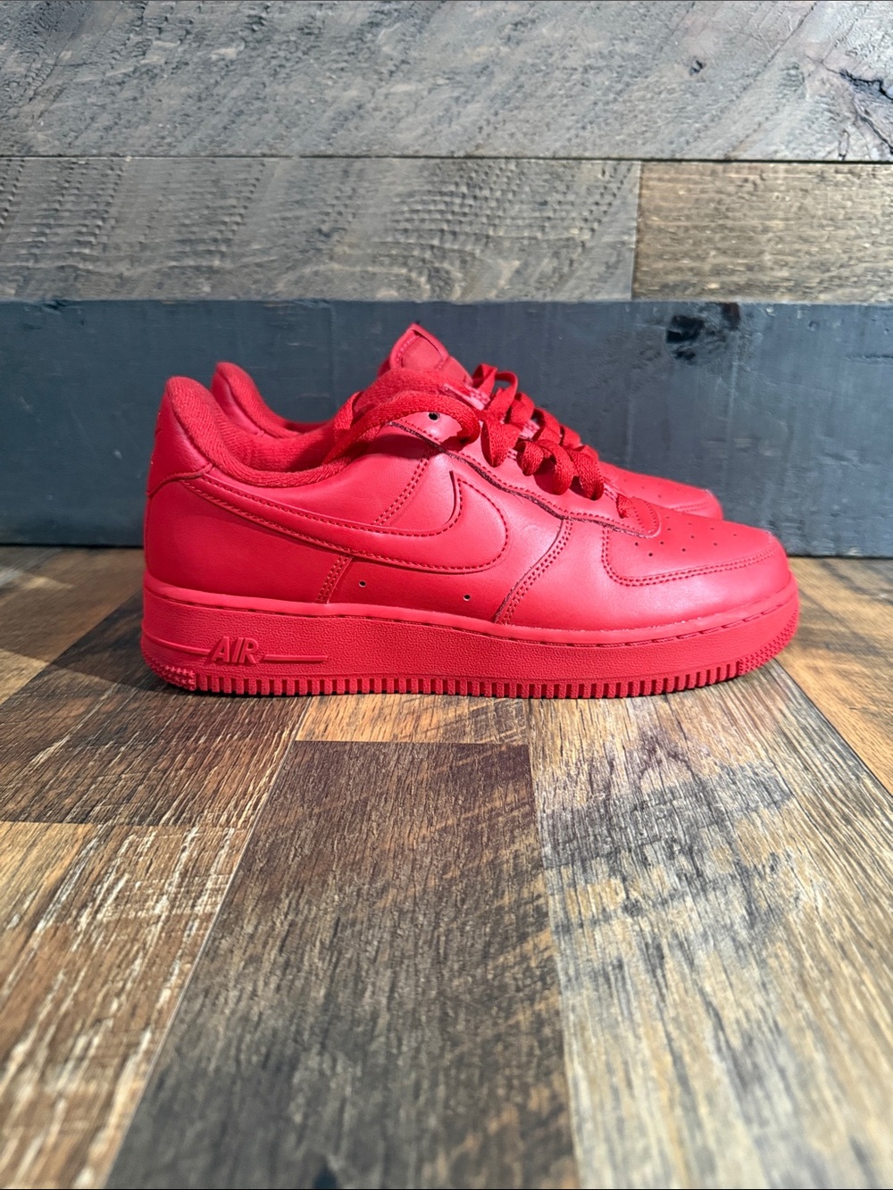 Nike Air Force 1 ‘07 Triple Red University Red Men’s Size 7 Women’s 8.5